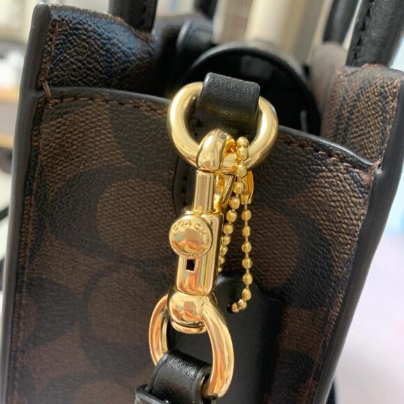 Coach Women’s hand bag 5693 IMAA8 MINI CALLY CROSSBODY Newarticle - Picture 4 of 5